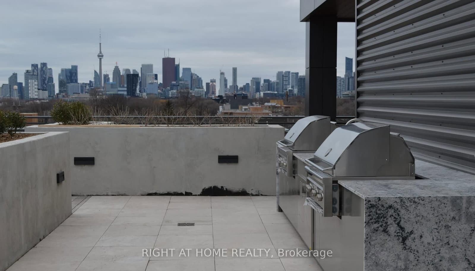 1285 E Queen Street E, Unit 403 thumbnail 16