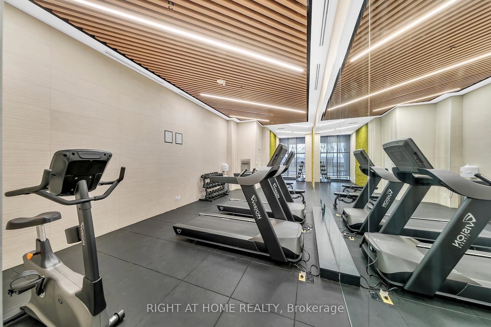 1285 E Queen Street E, Unit 403 thumbnail 19