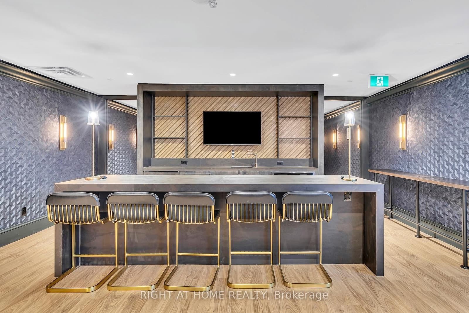 1285 E Queen Street E, Unit 403 thumbnail 20
