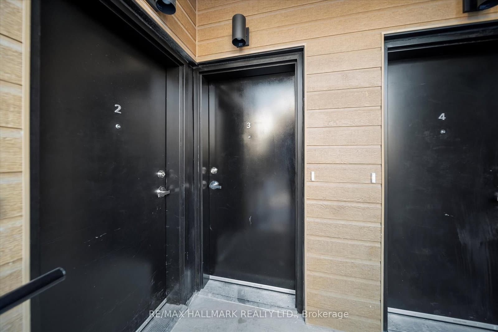 170 Clonmore Avenue, Unit 3 thumbnail 3