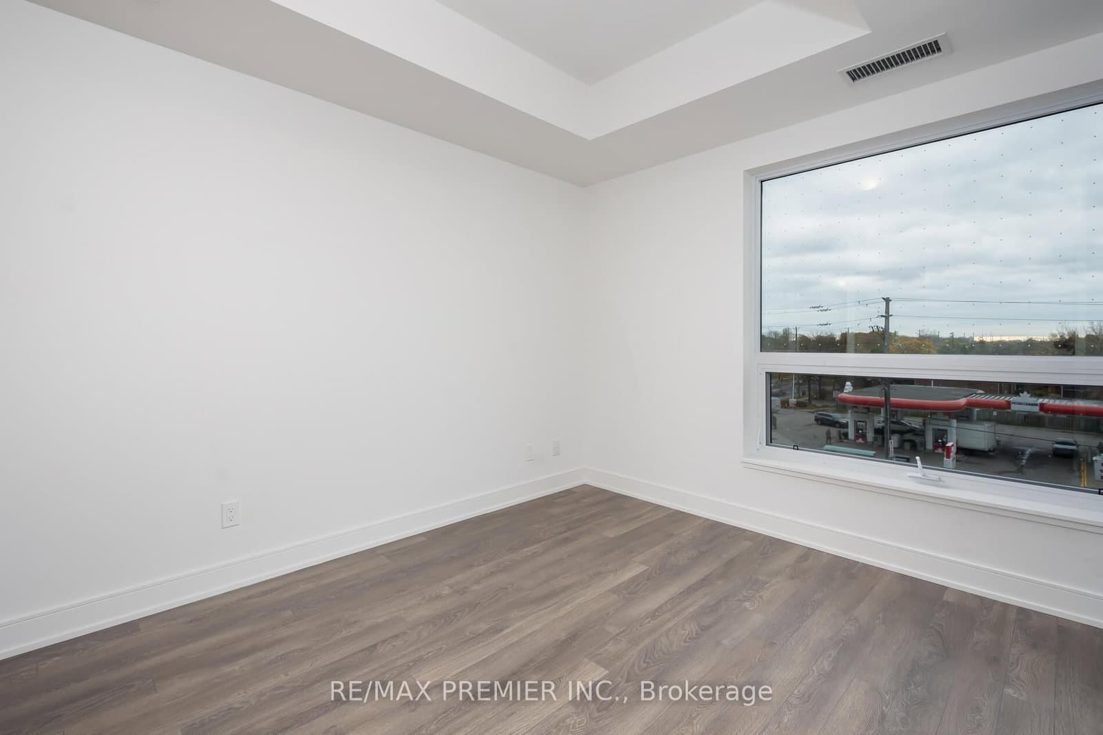 1350 Ellesmere Road, Unit 320 thumbnail 18