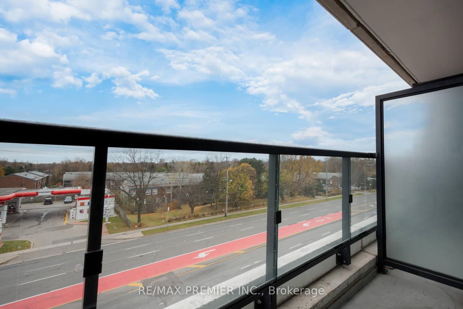 1350 Ellesmere Road, Unit 320 thumbnail 29
