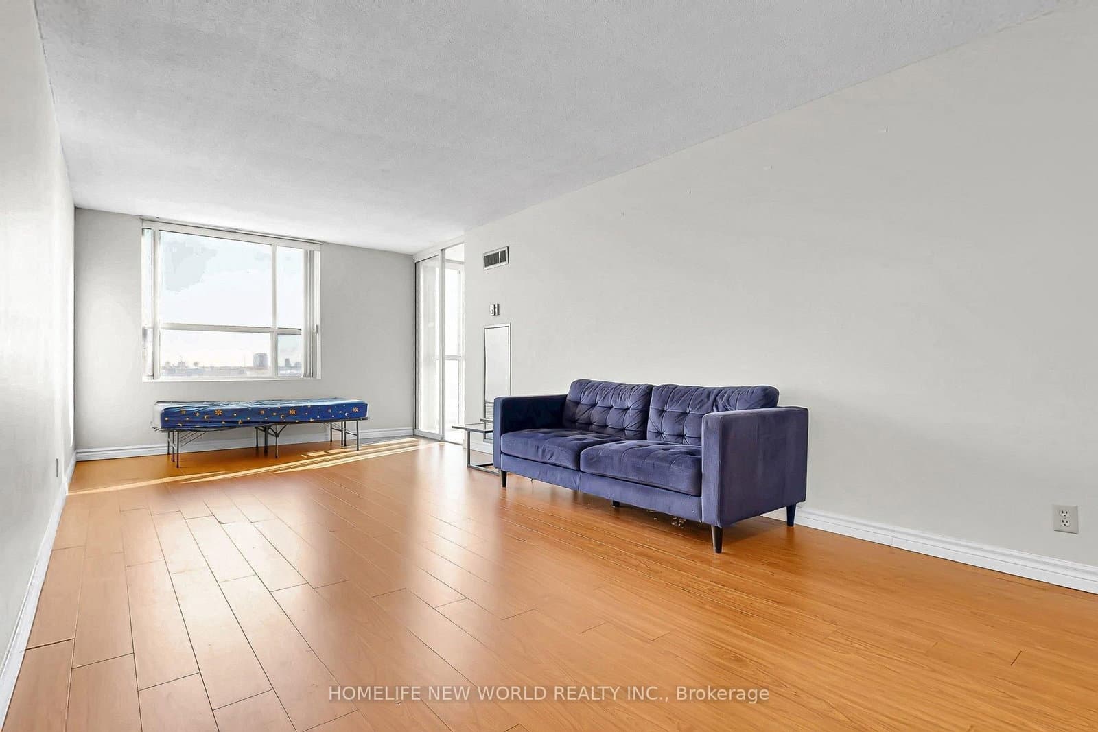 1665 Pickering Parkway, Unit 712 thumbnail 13