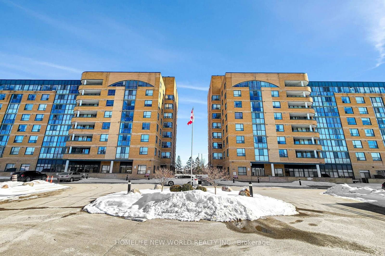 1665 Pickering Parkway, Unit 712 thumbnail 2