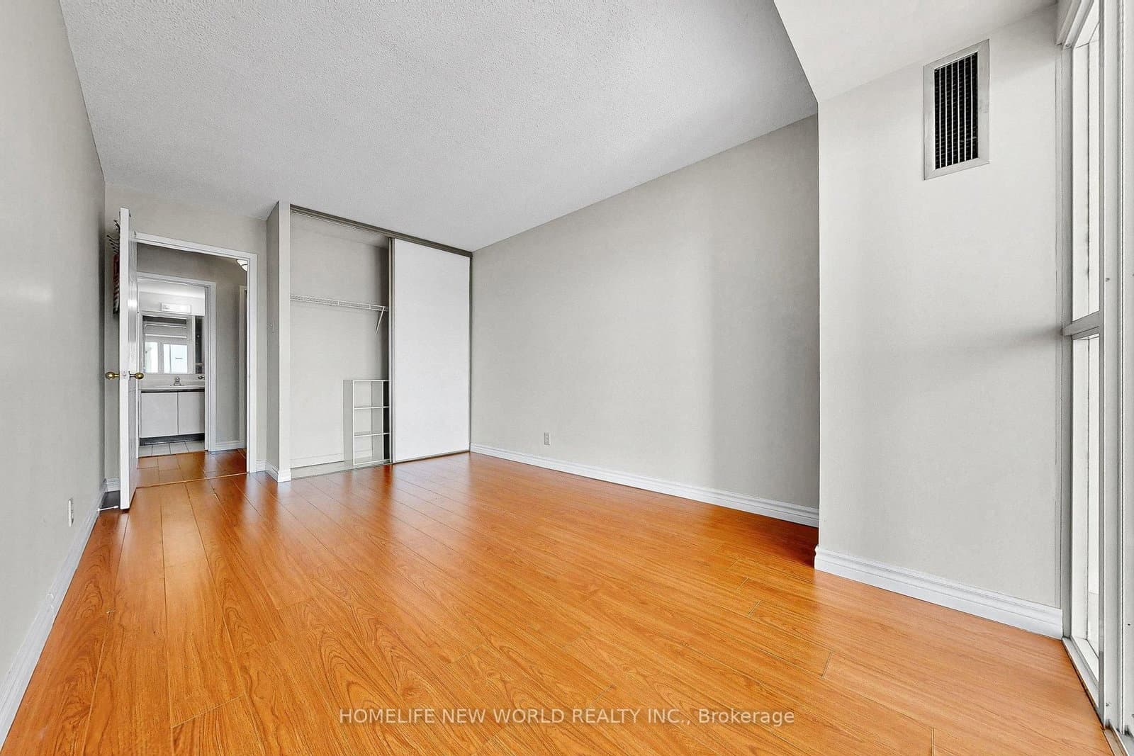 1665 Pickering Parkway, Unit 712 thumbnail 24