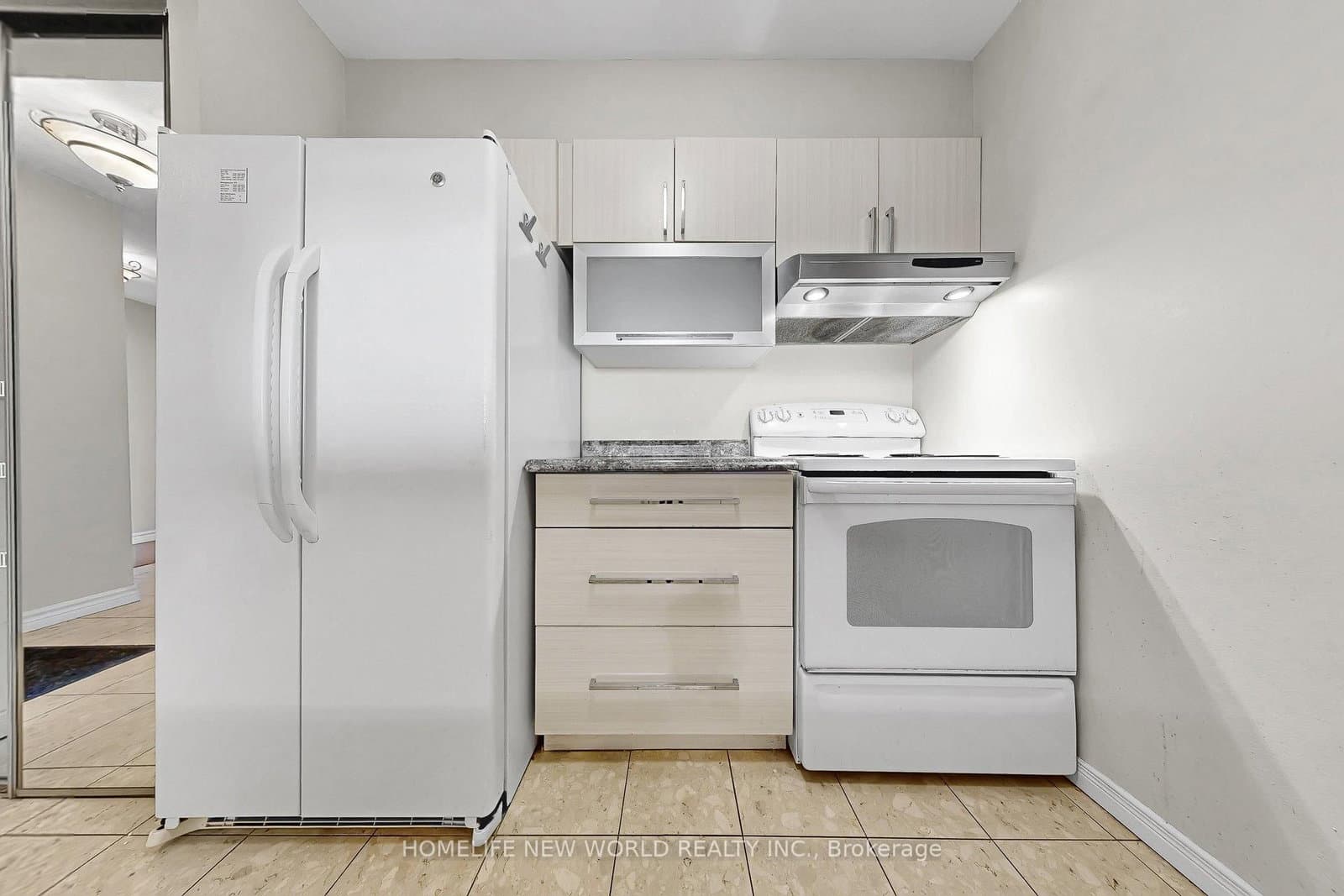 1665 Pickering Parkway, Unit 712 thumbnail 8