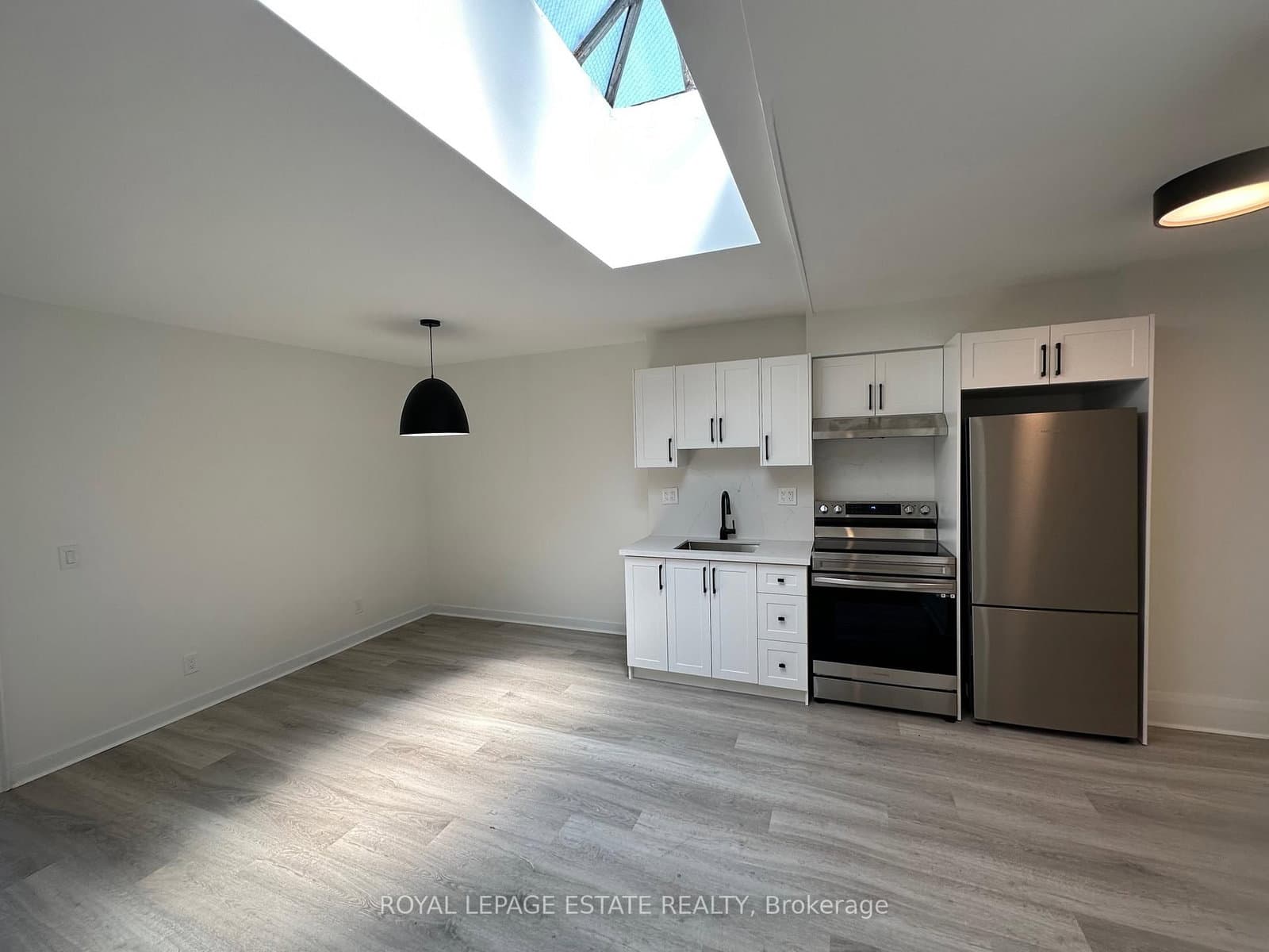 1007 Kingston Road thumbnail 20