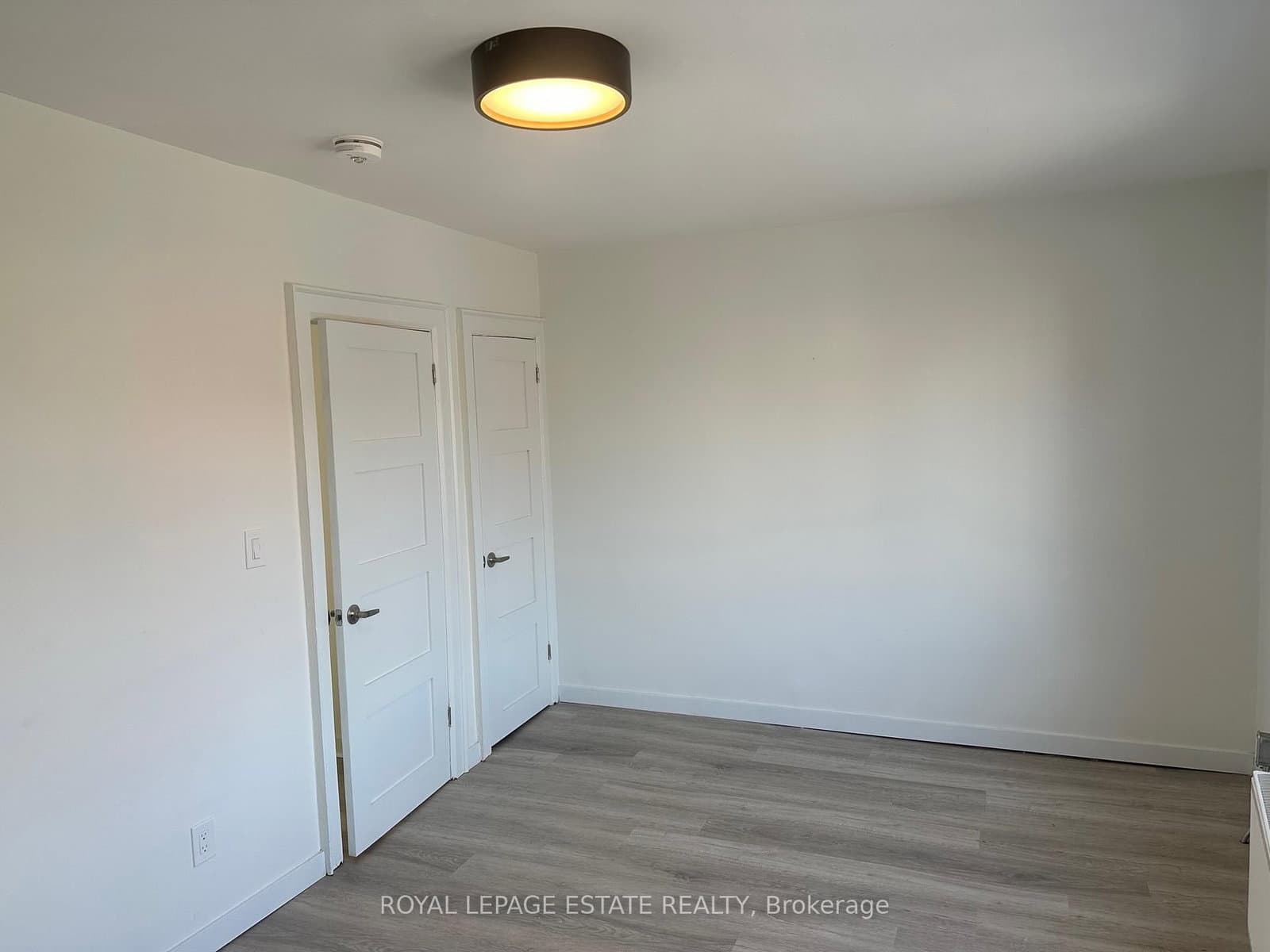 1007 Kingston Road thumbnail 22