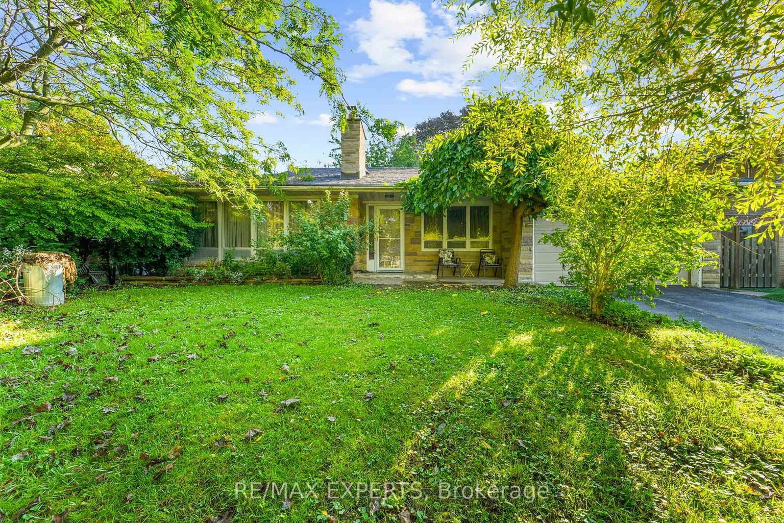 19 Duncombe Boulevard thumbnail 3