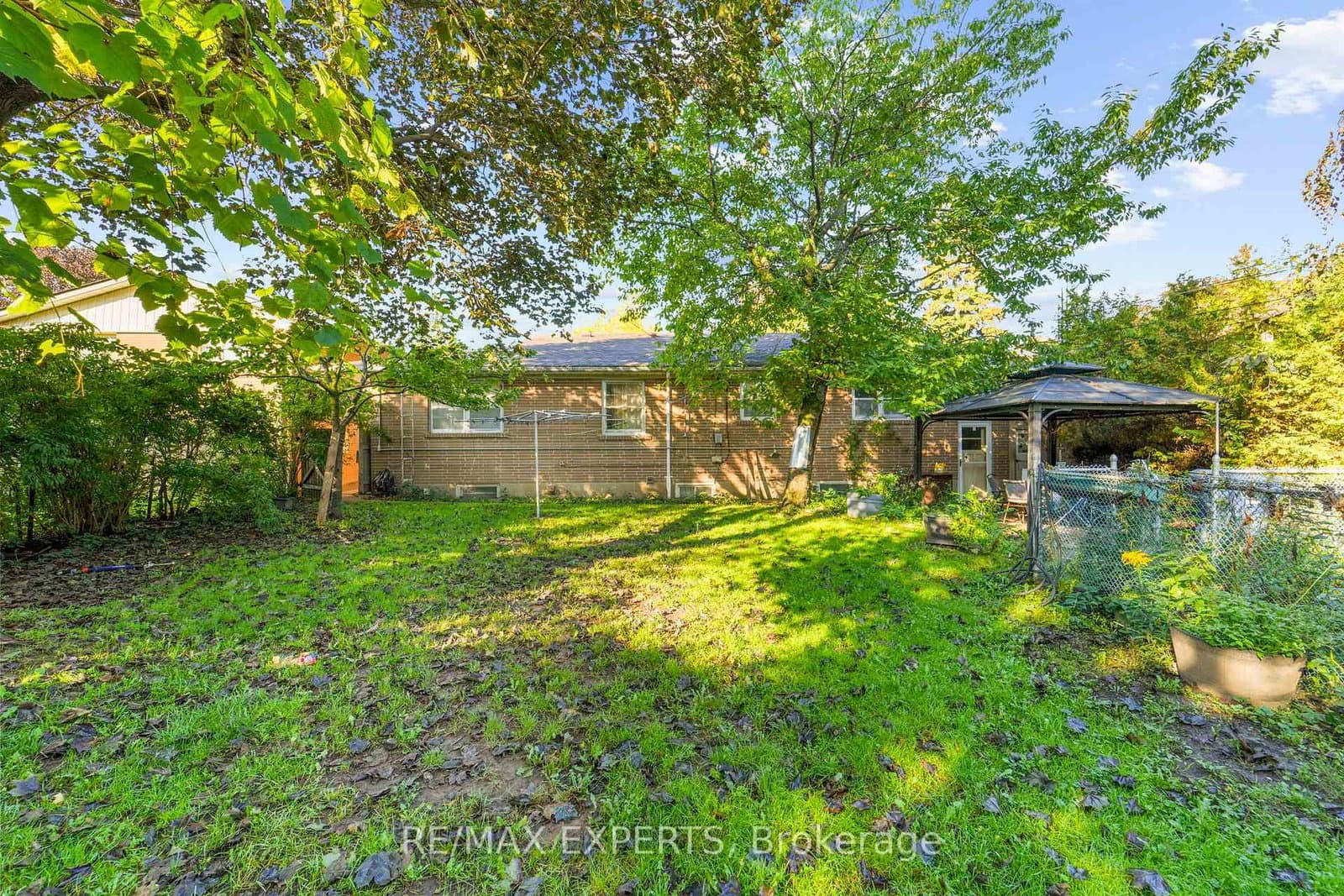19 Duncombe Boulevard thumbnail 8