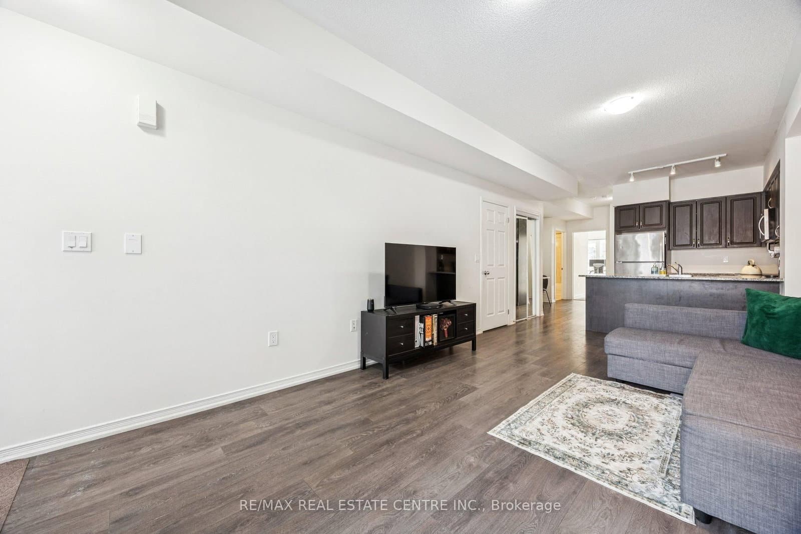 8835 Sheppard Avenue E, Unit 210 thumbnail 5
