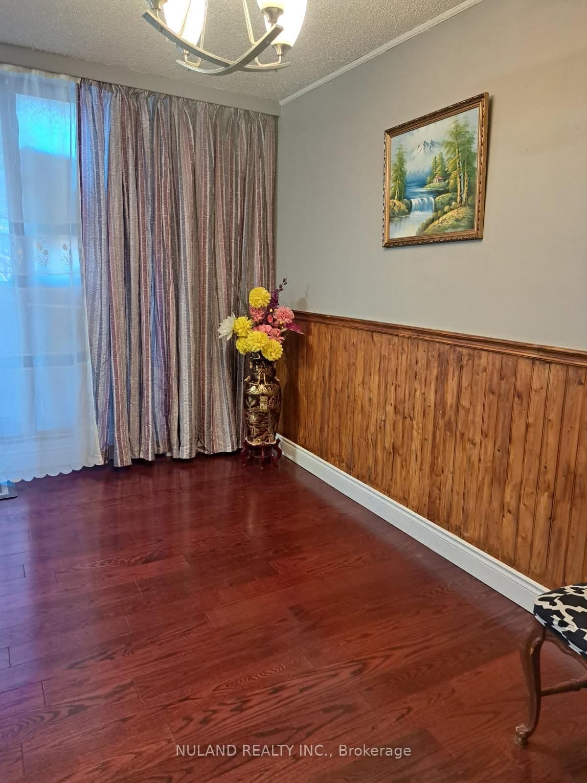 665 Kennedy Road, Unit 307 thumbnail 5