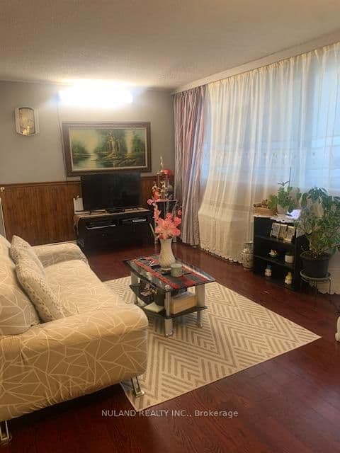 665 Kennedy Road, Unit 307 thumbnail 8