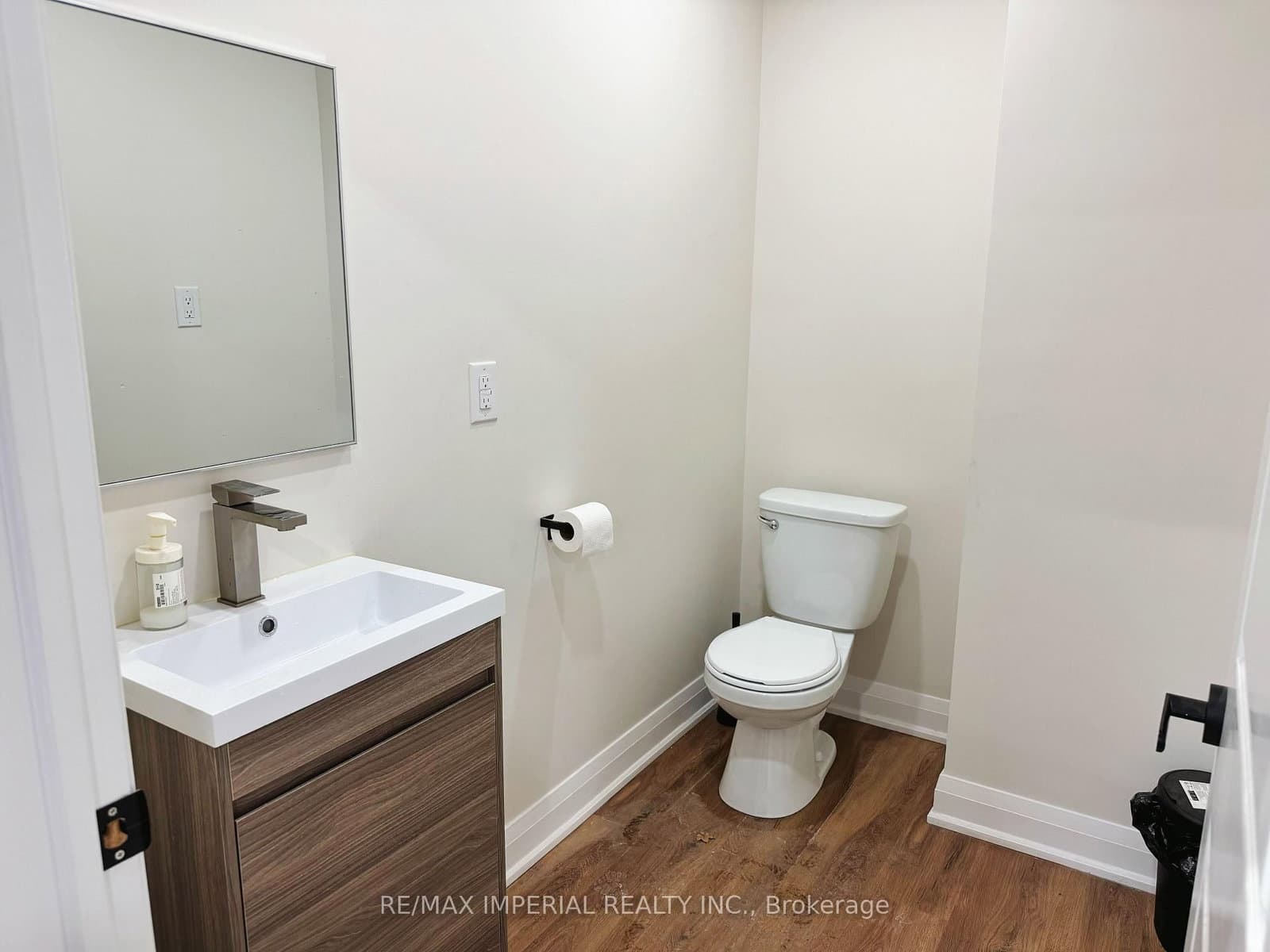 145 Nantucket Boulevard, Unit 2 thumbnail 15