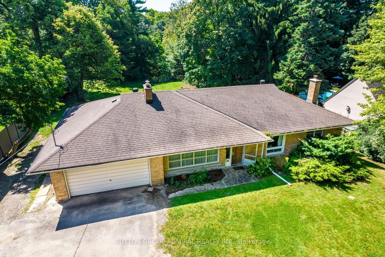 15 Bellehaven Crescent - Image 1