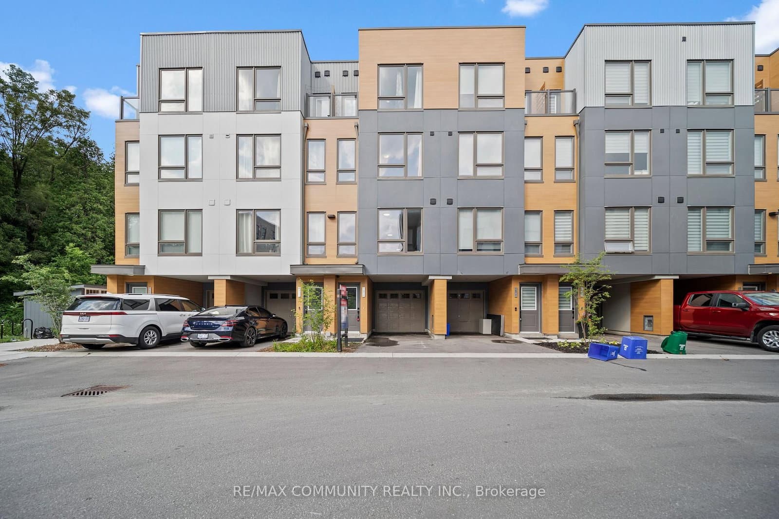 1672 Pleasure Valley Path N - Image 1
