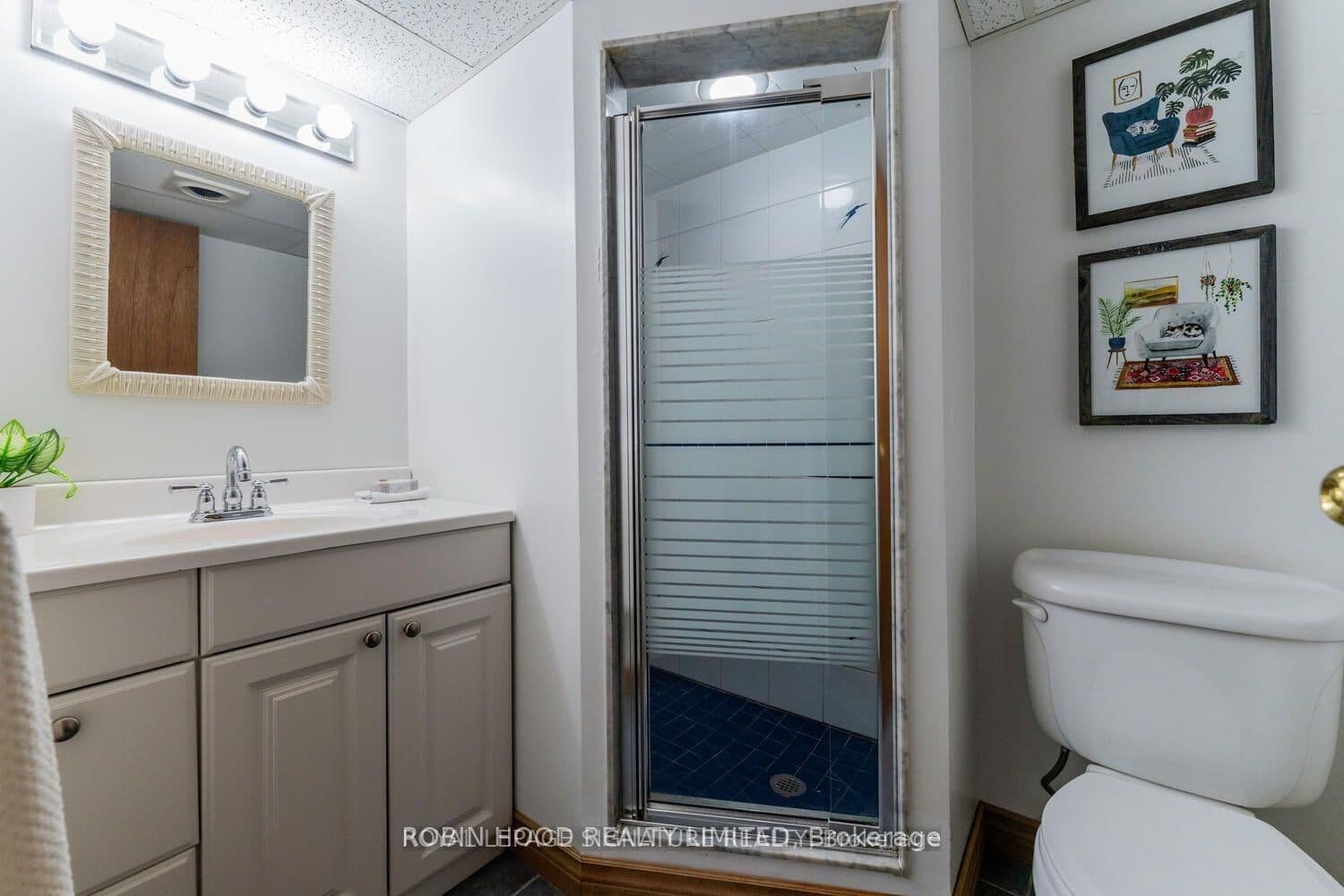377 East Avenue E, Unit Basement thumbnail 13