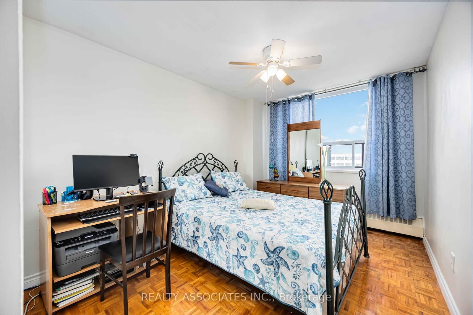 180 Markham Road, Unit 811 thumbnail 11