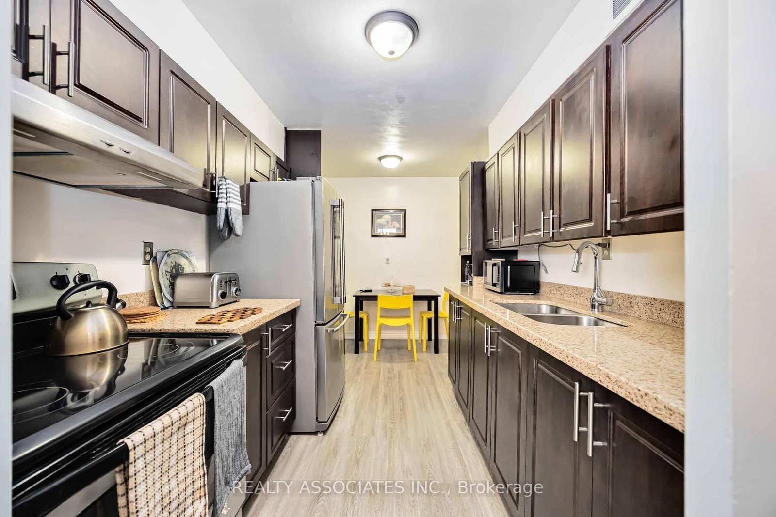 180 Markham Road, Unit 811 thumbnail 22