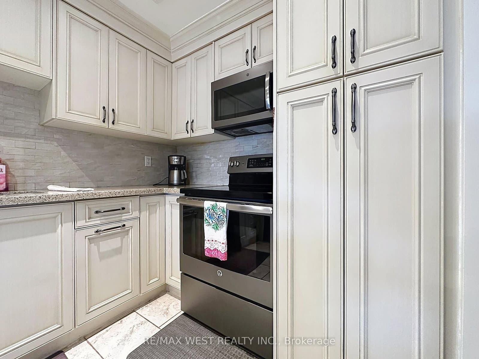 800 Kennedy Road, Unit 206 thumbnail 10
