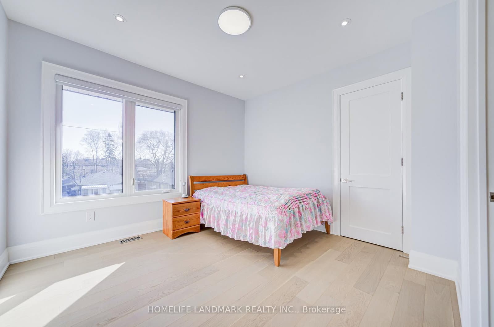53 Saugeen Crescent thumbnail 27