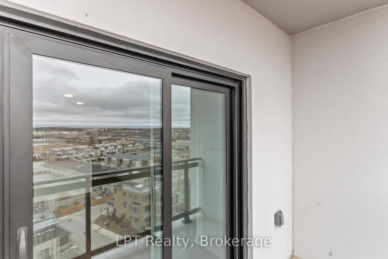 51 Clarington Boulevard, Unit 917 thumbnail 21