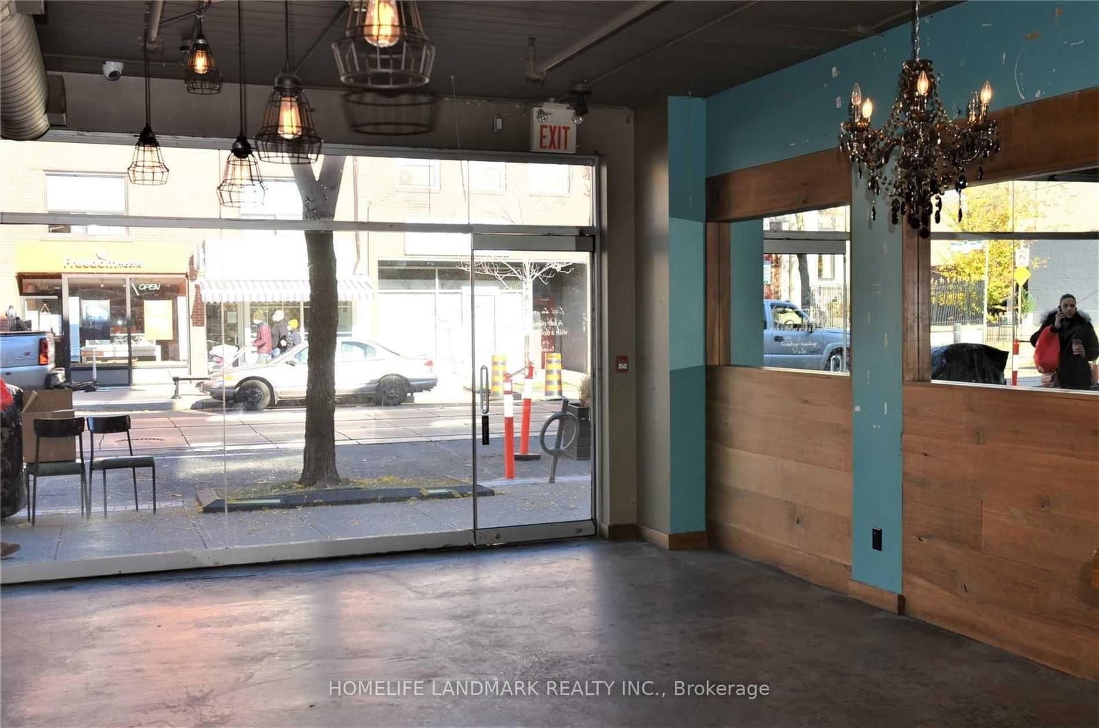 747 Queen Street E, Unit 101 thumbnail 4
