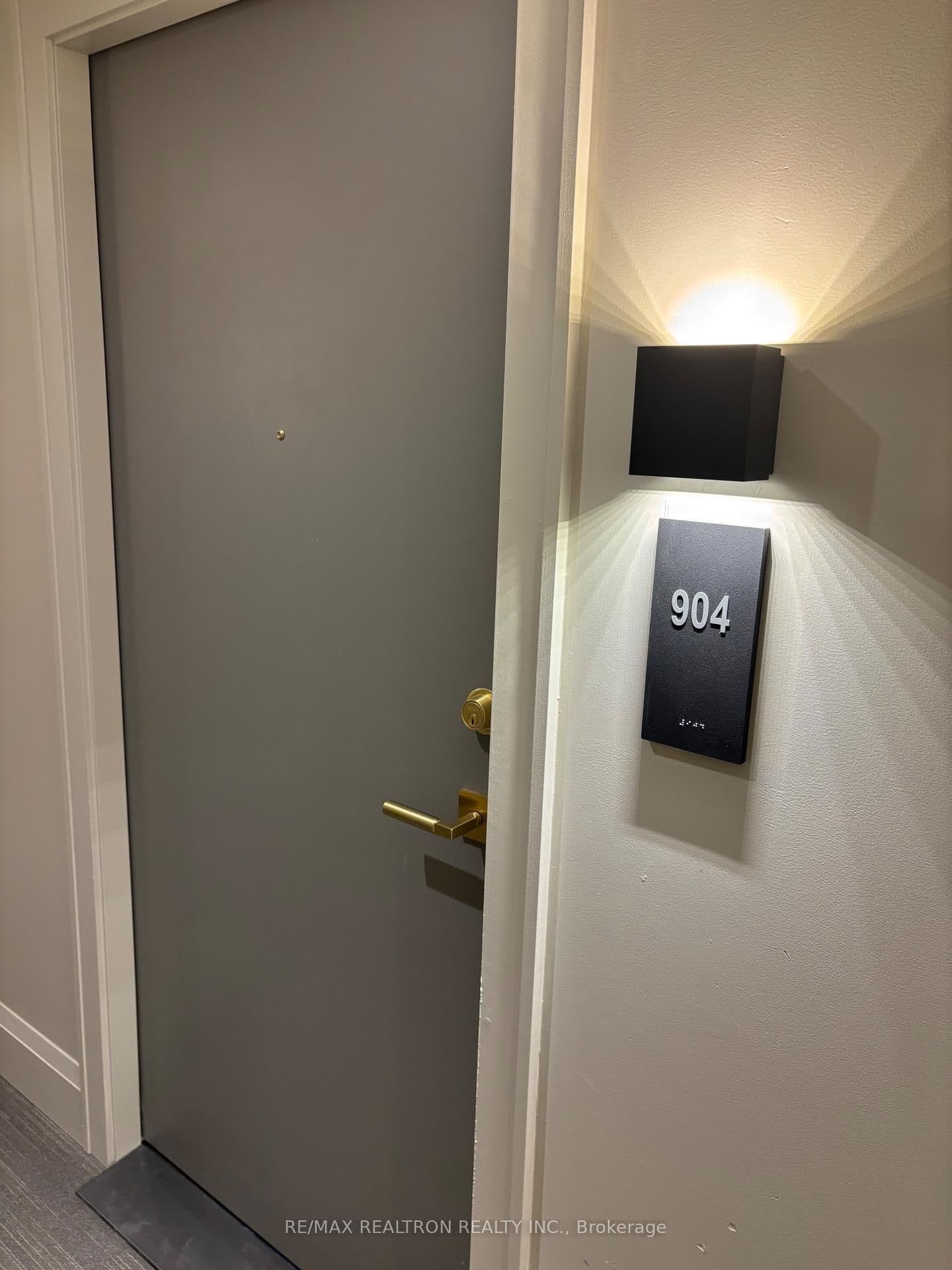 2 Manderley Drive, Unit 904 thumbnail 15