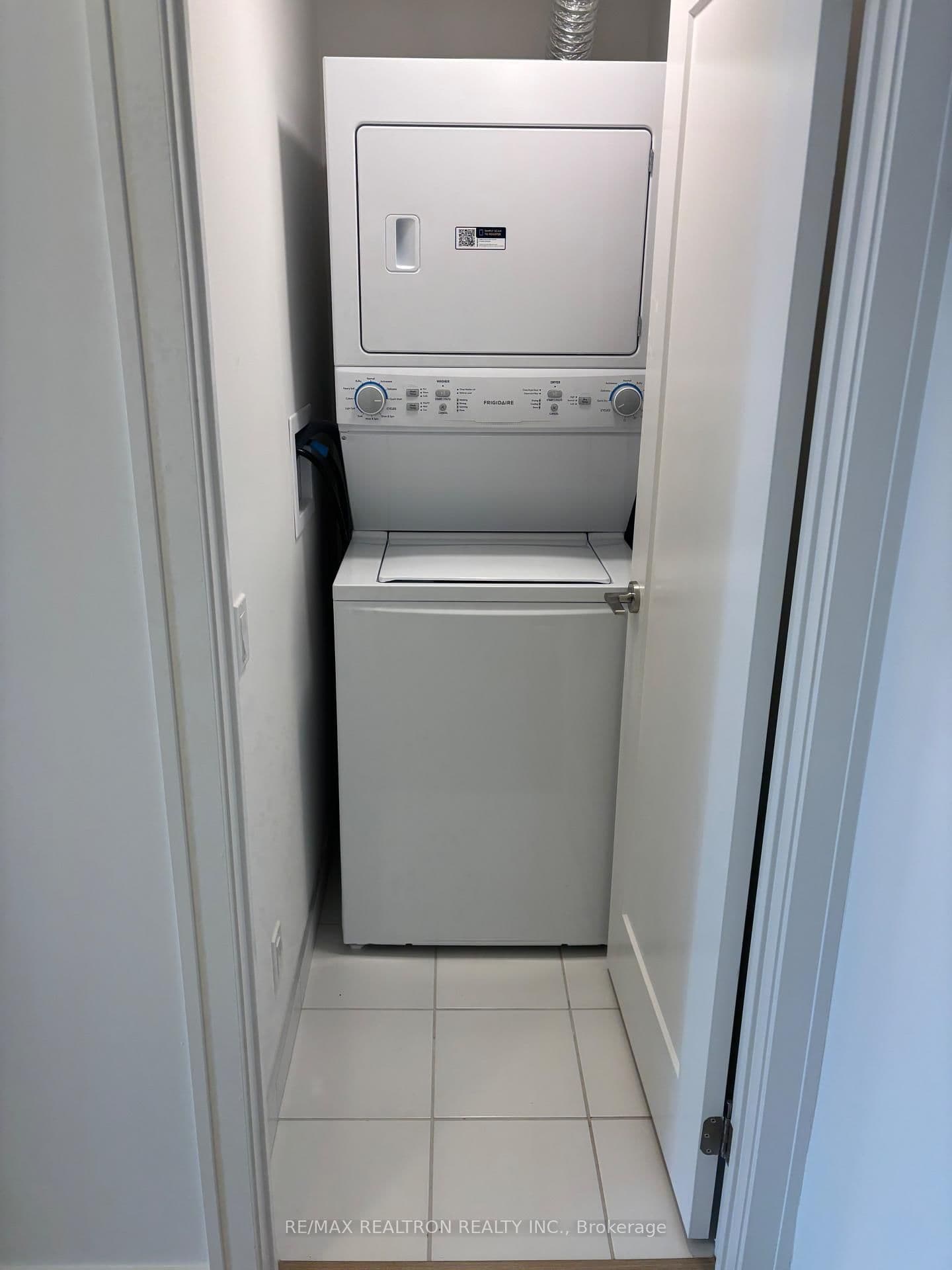 2 Manderley Drive, Unit 904 thumbnail 23
