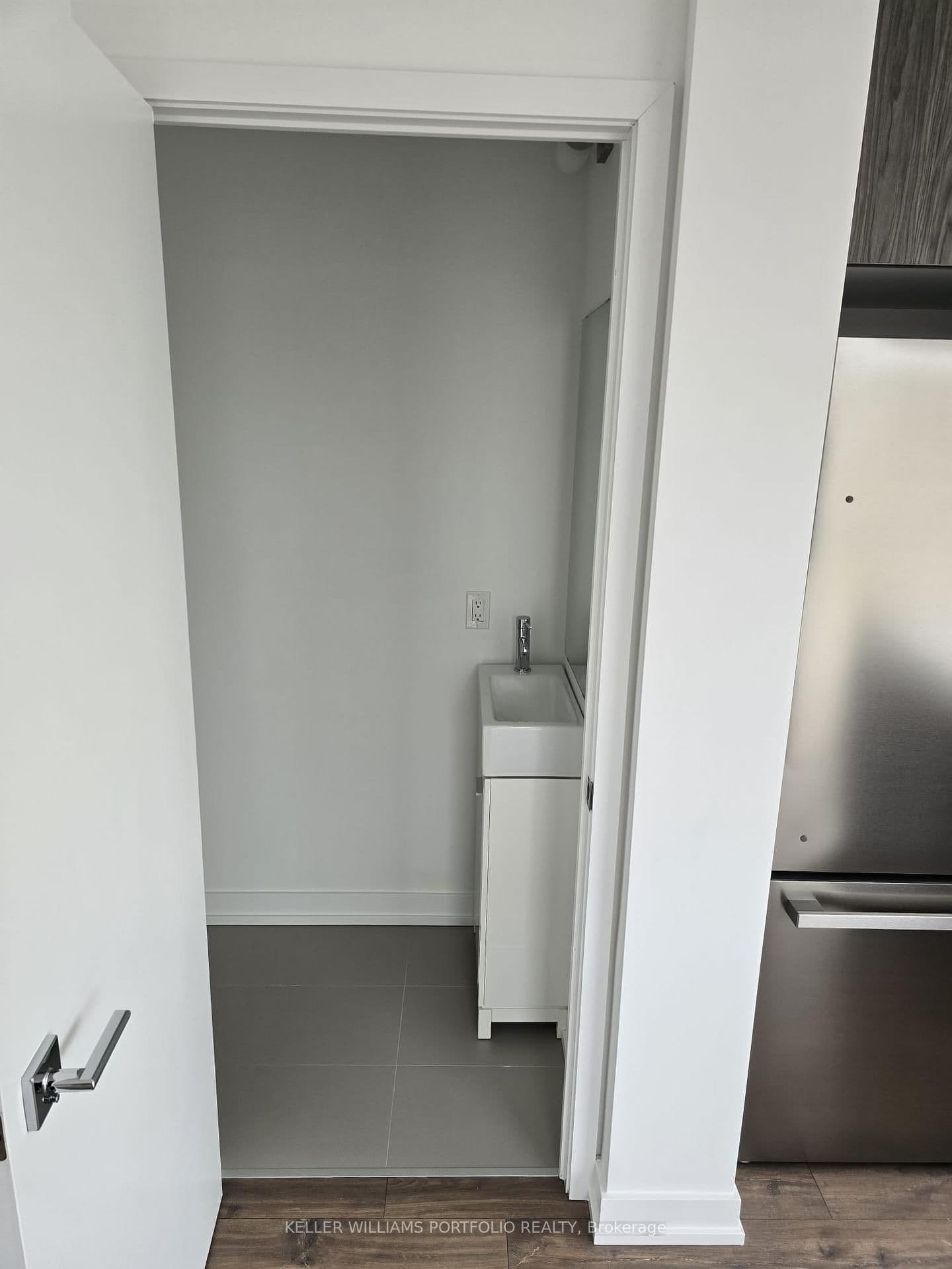 35 Birchcliff Avenue, Unit 9 thumbnail 11
