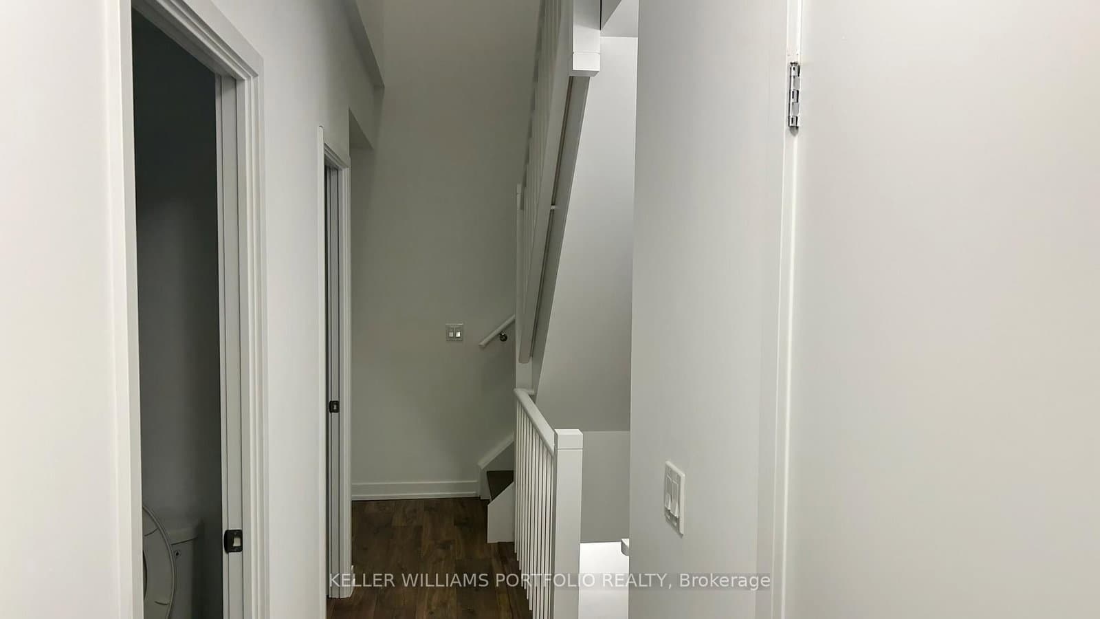 35 Birchcliff Avenue, Unit 9 thumbnail 17