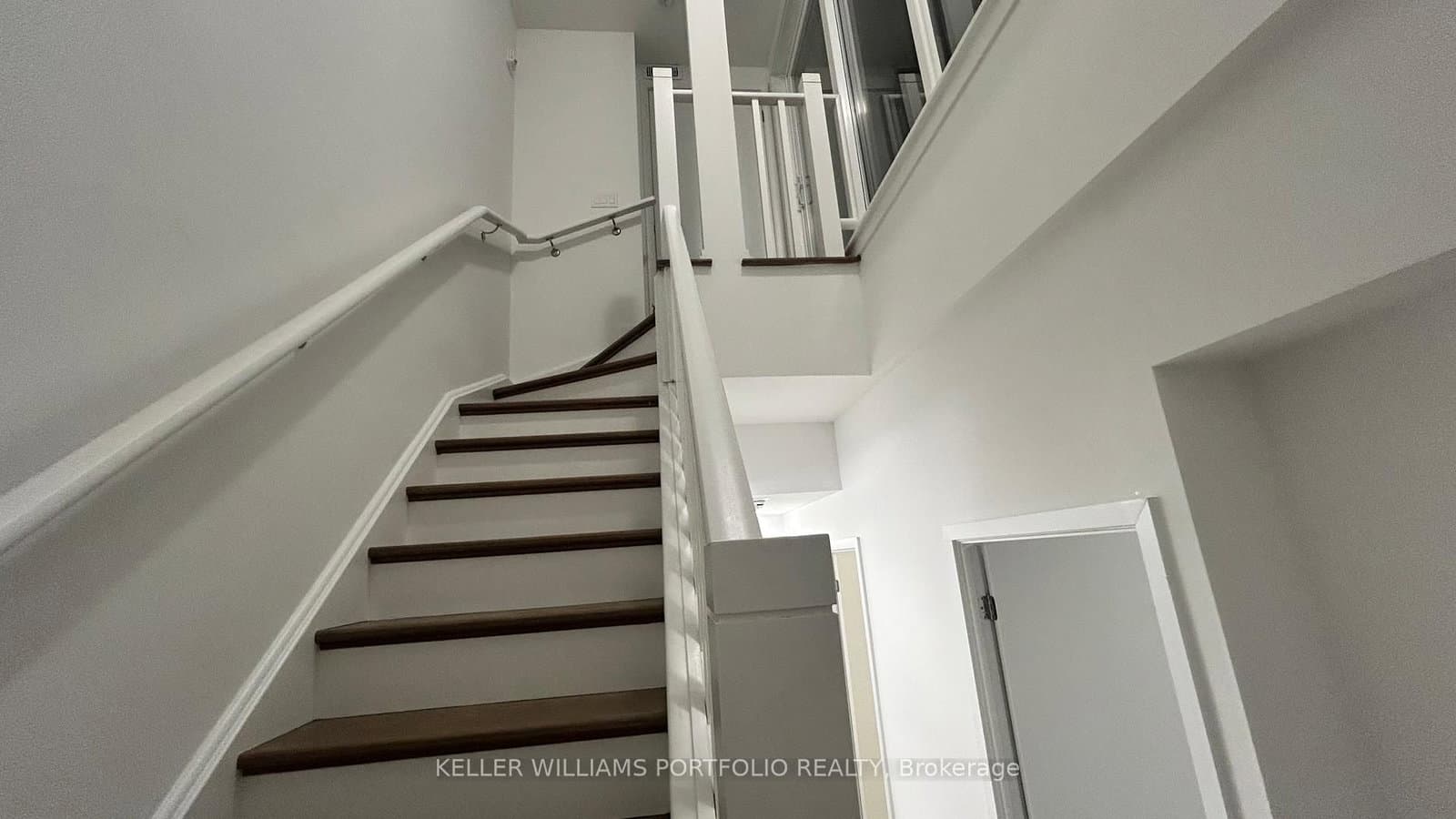 35 Birchcliff Avenue, Unit 9 thumbnail 28