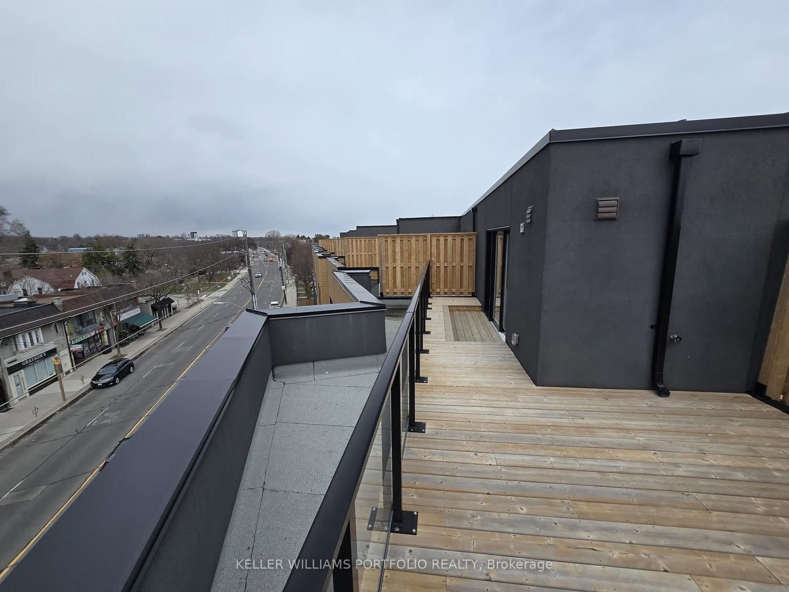 35 Birchcliff Avenue, Unit 9 thumbnail 31