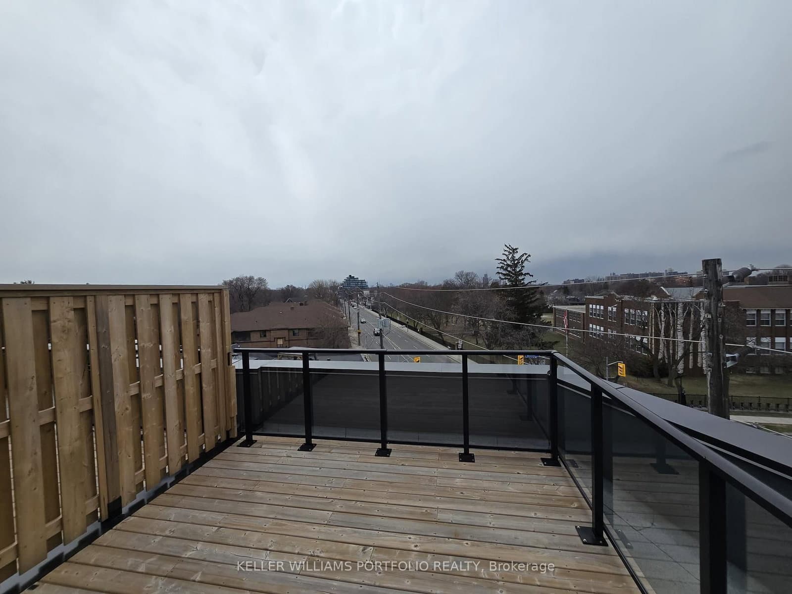 35 Birchcliff Avenue, Unit 9 thumbnail 32