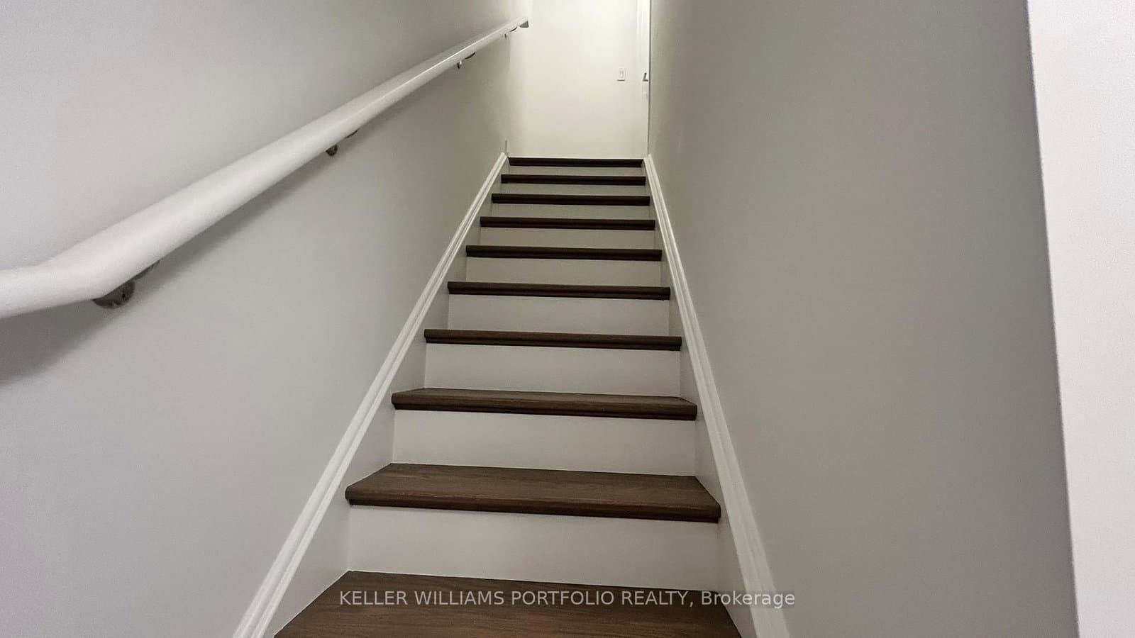 35 Birchcliff Avenue, Unit 9 thumbnail 4