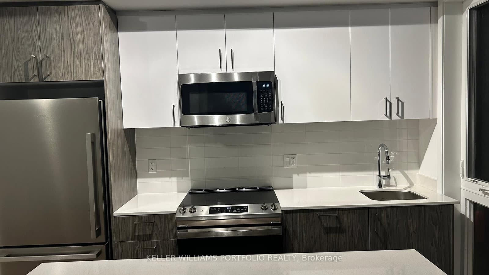 35 Birchcliff Avenue, Unit 9 thumbnail 8