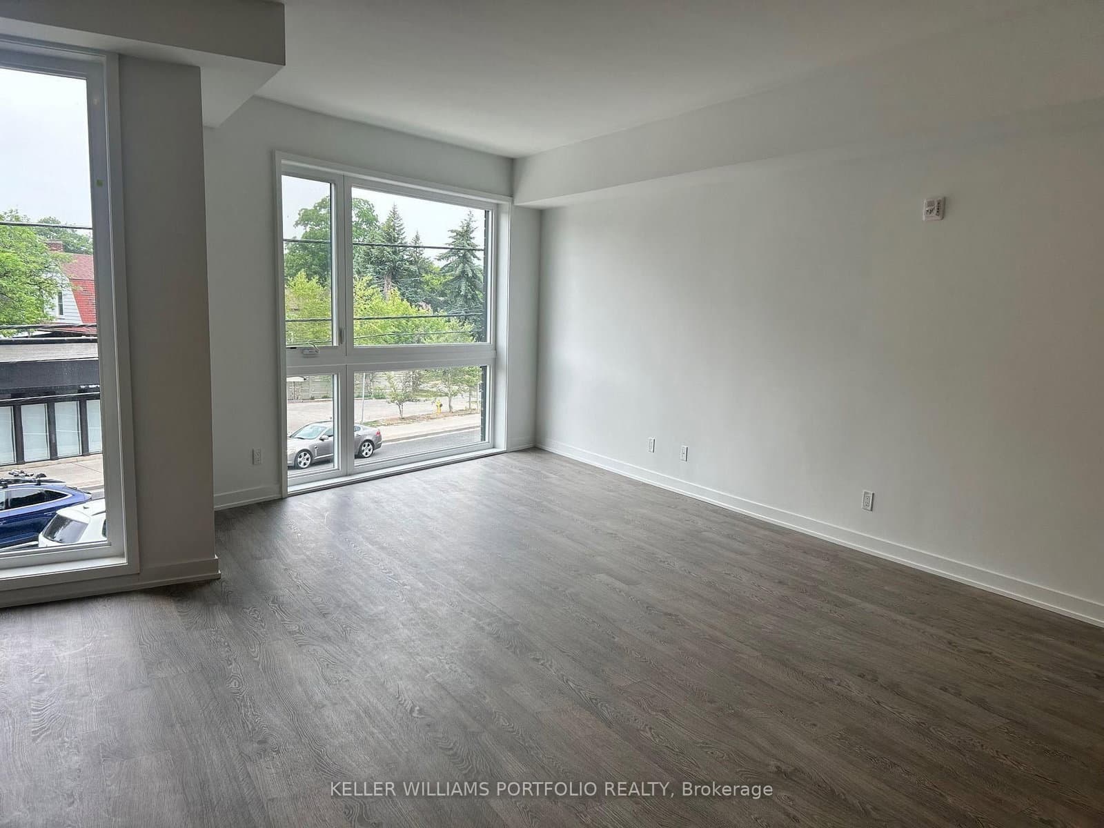 35 Birchcliff Avenue, Unit 9 thumbnail 9