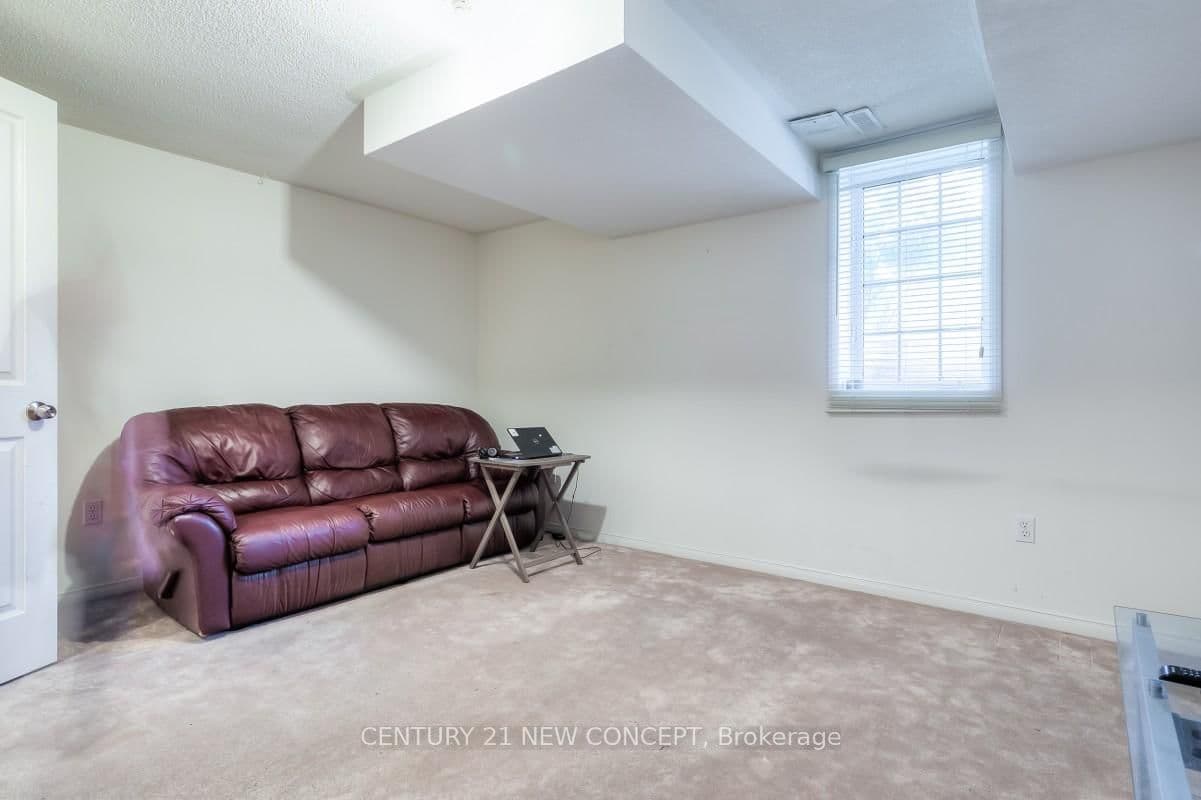 735 Sheppard Avenue, Unit 33 thumbnail 23