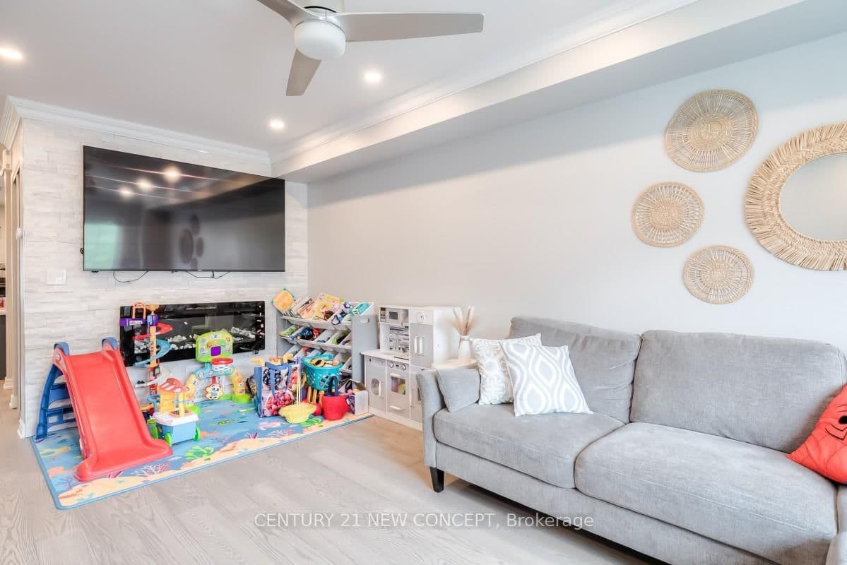 735 Sheppard Avenue, Unit 33 thumbnail 5