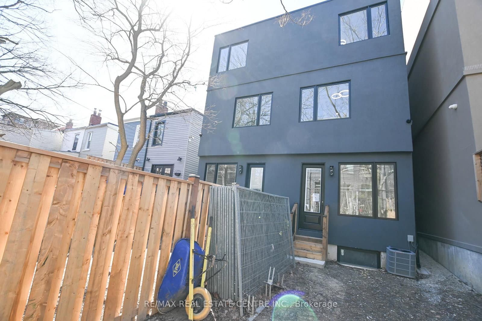 59 Jones Avenue thumbnail 37