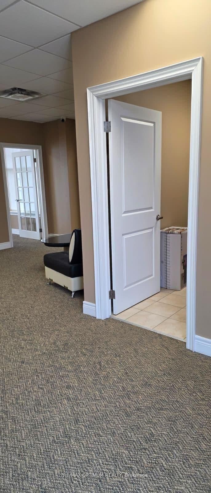 400 Dundas Street, Unit G - T4 Room 1 thumbnail 10