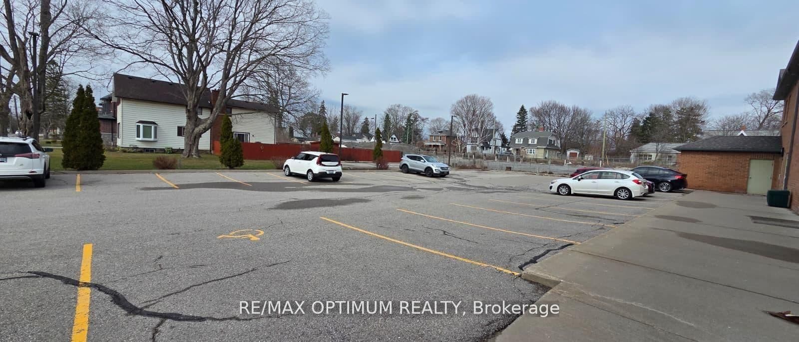 400 Dundas Street, Unit G - T4 Room 1 thumbnail 19