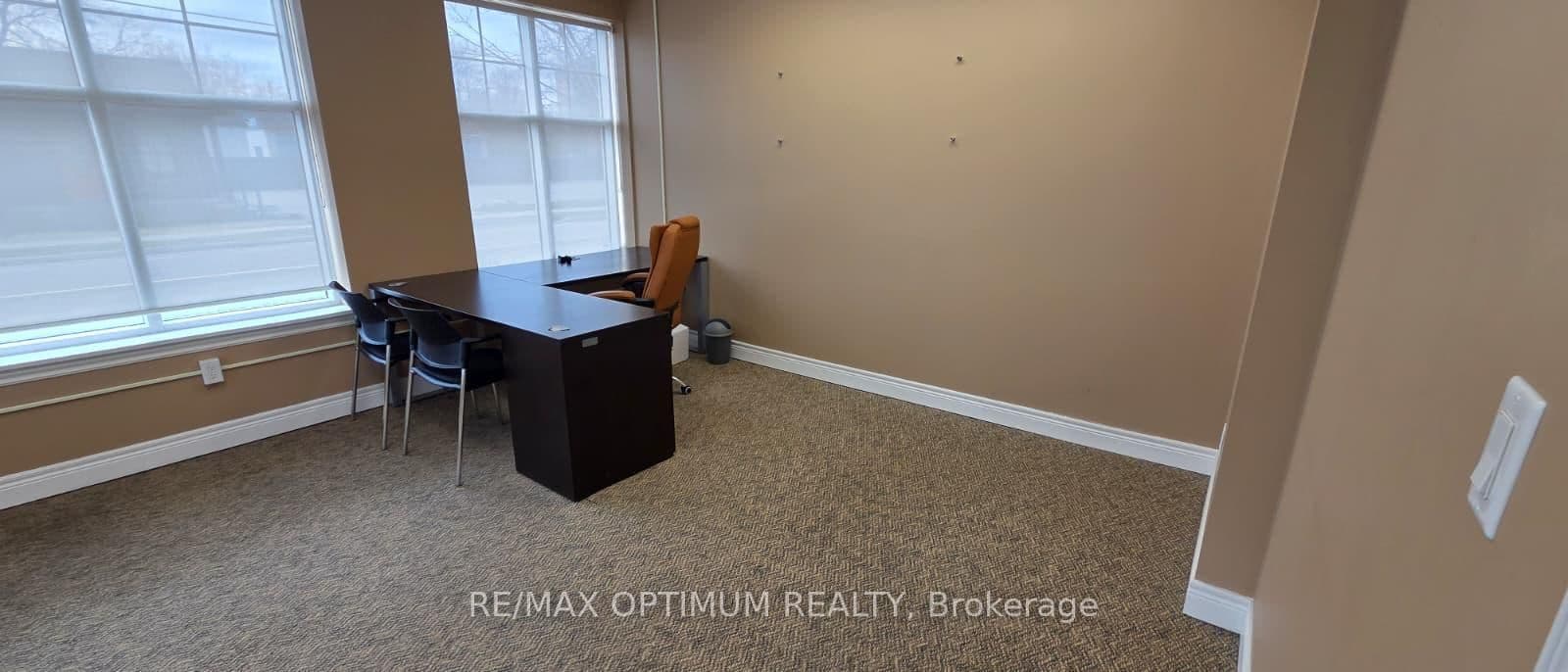 400 Dundas Street, Unit G - T4 Room 1 thumbnail 4