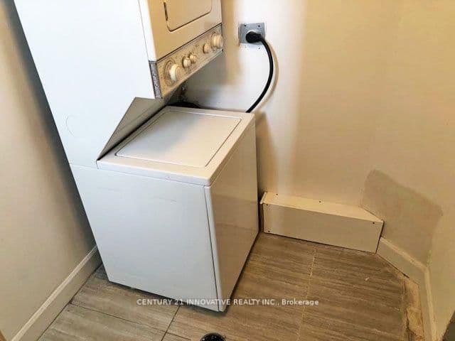 42 St Dunstan Drive, Unit Studio thumbnail 7