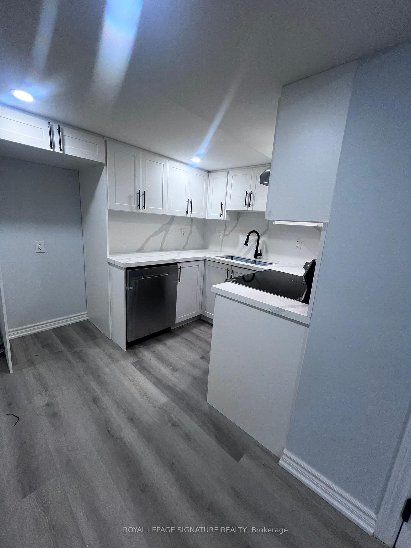 999 Black Cherry Drive, Unit Lower thumbnail 10