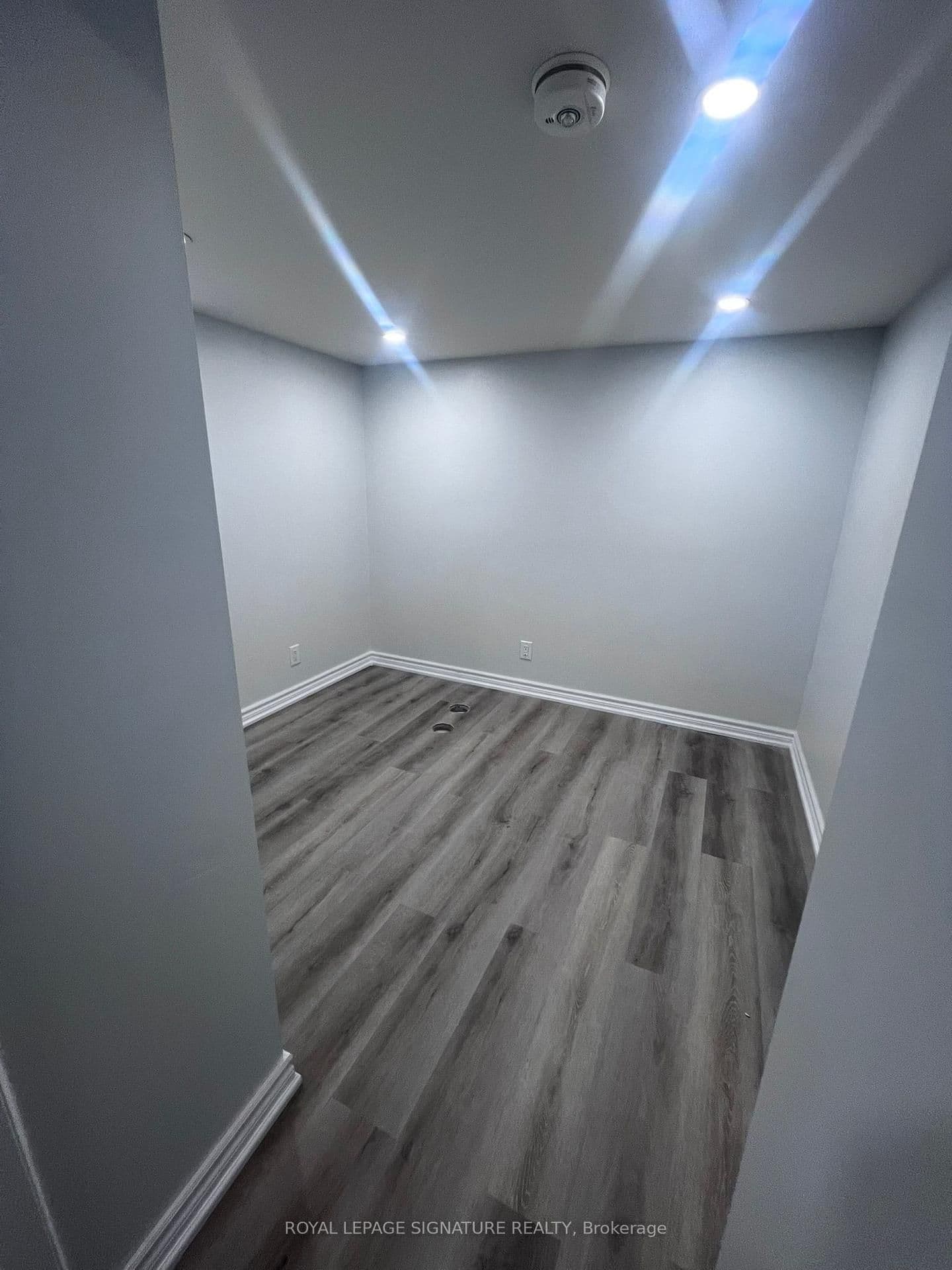999 Black Cherry Drive, Unit Lower thumbnail 3