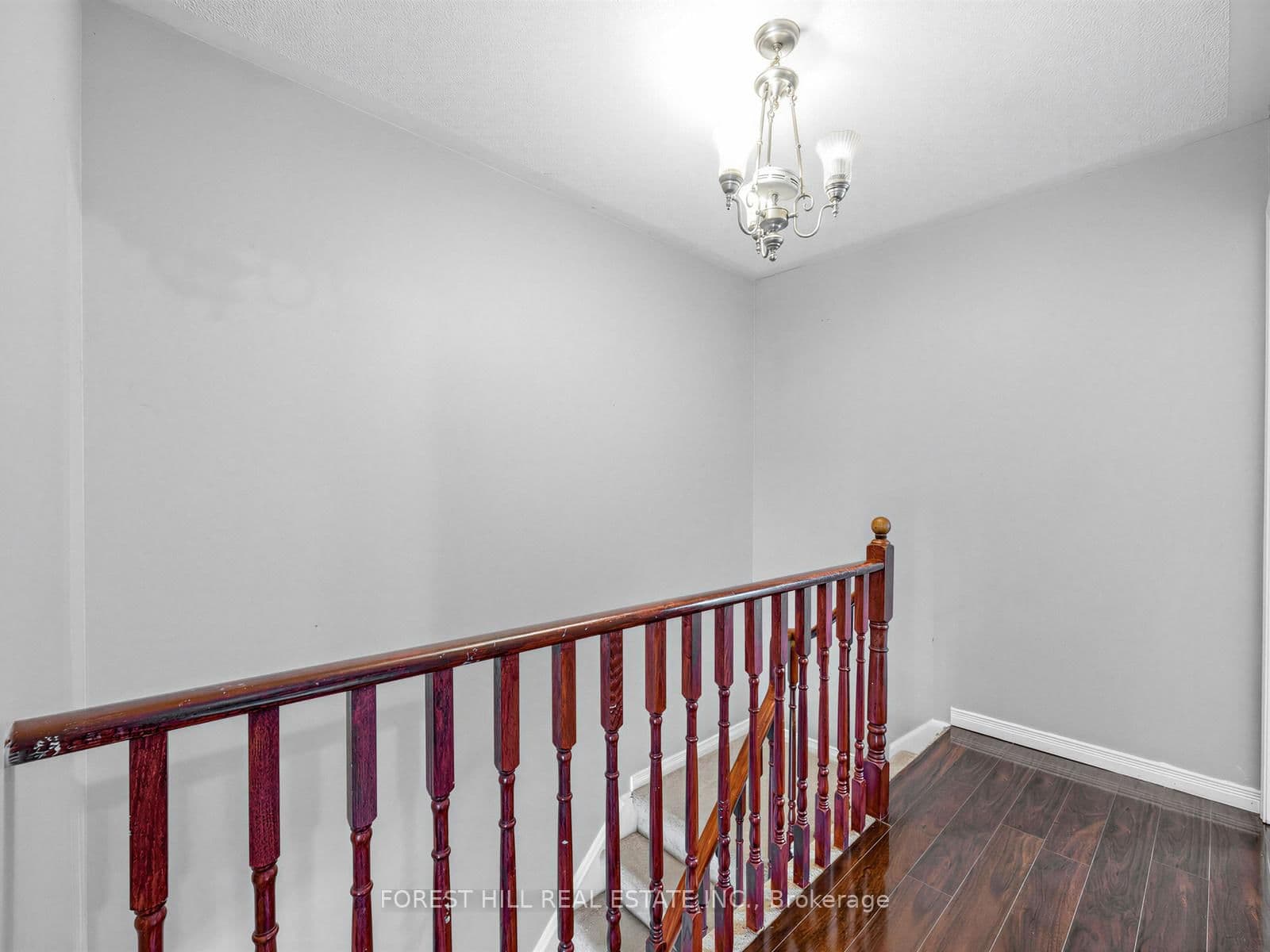 40 Croker Drive S thumbnail 17
