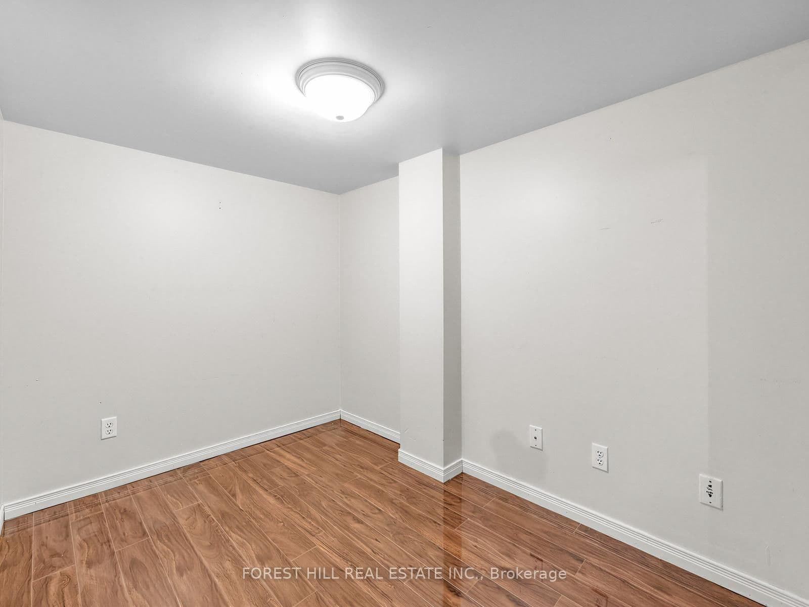40 Croker Drive S thumbnail 31