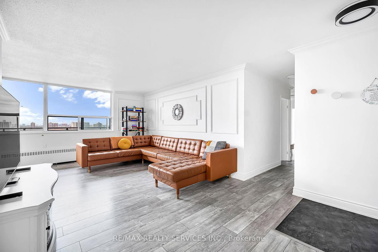 180 Markham Road, Unit 1701 thumbnail 15