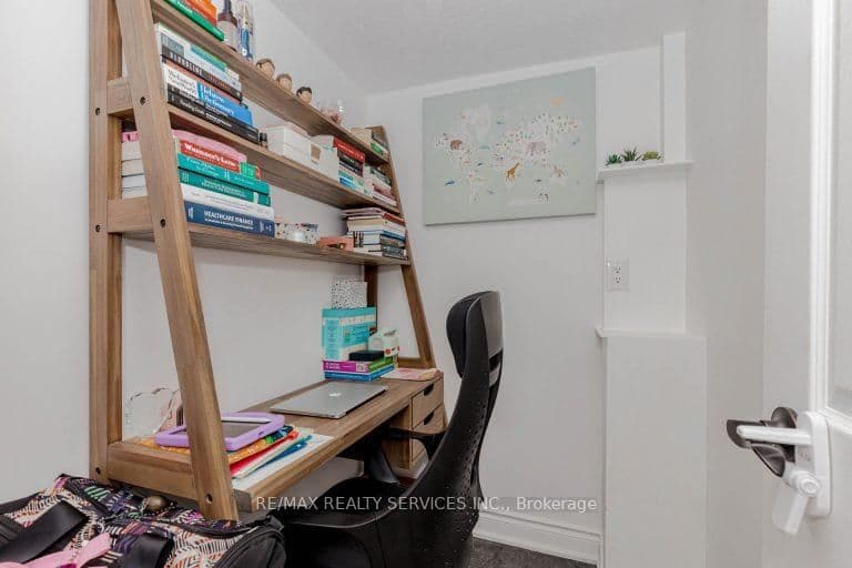180 Markham Road, Unit 1701 thumbnail 31